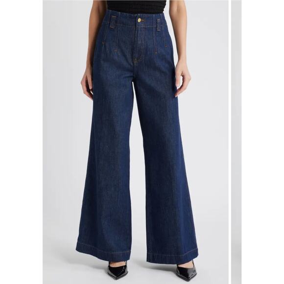 Frame Darted Wide Leg Jeans in Rinse 27 - Picture 1 of 5